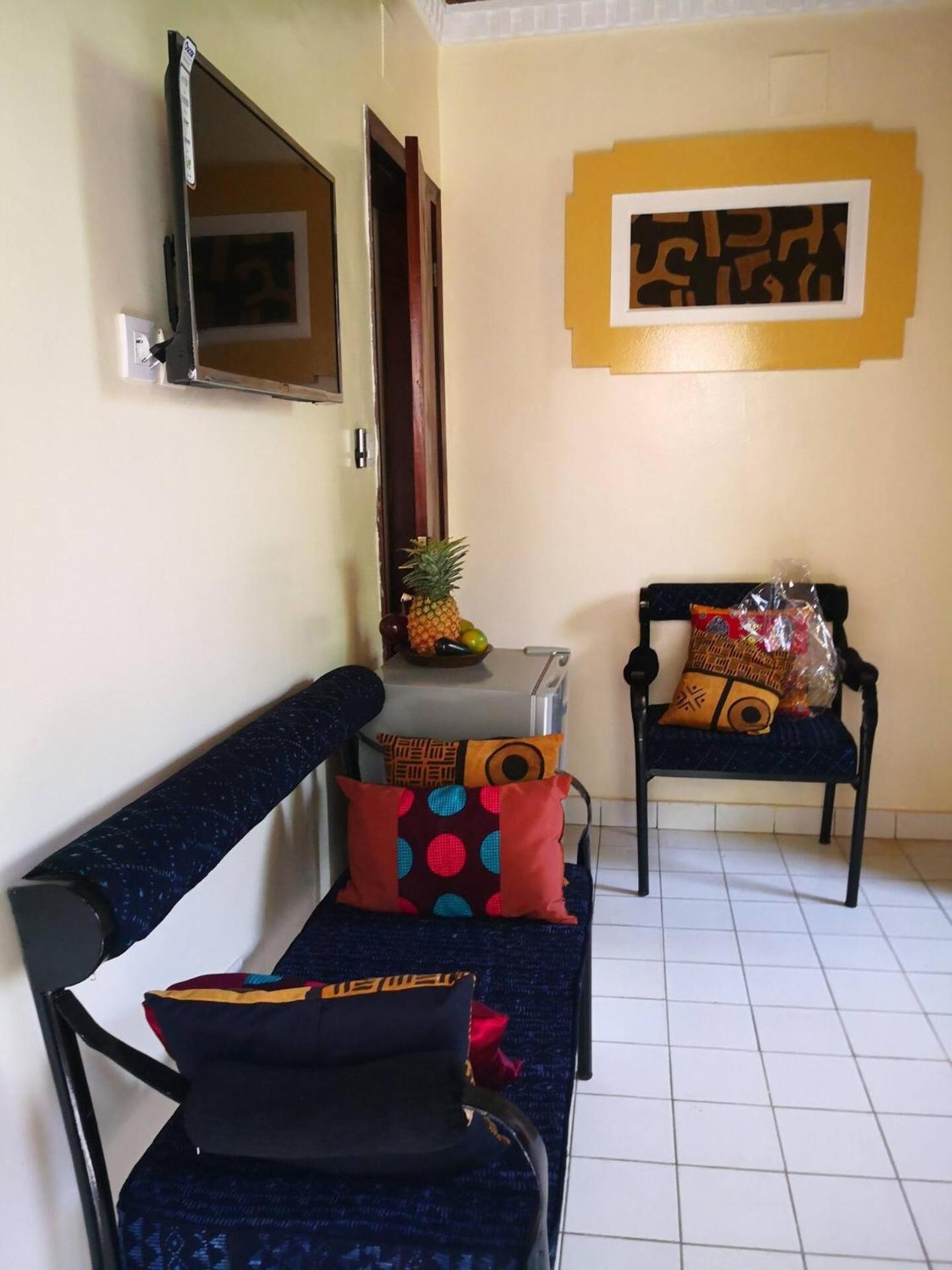 Tout Confort Avec Jardin Entree Bastos Yaoundé Eksteriør billede